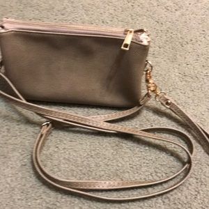 Purse never used still new